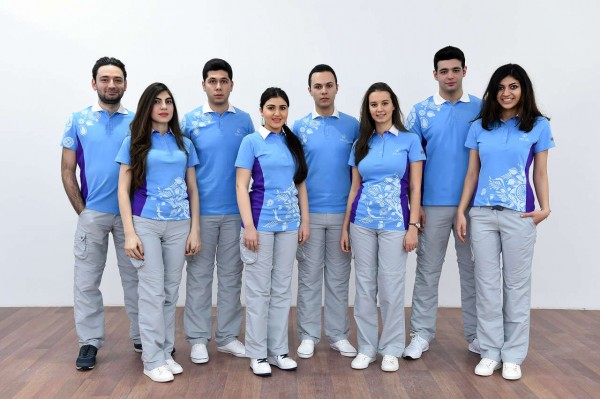 Bakı 2015-in könüllülərinin uniformaları nümayiş olunub