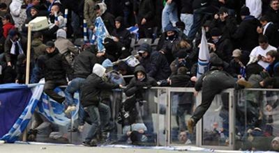 Almaniyada futbol fanatları polisləri yaraladı: 12 yaralı polis