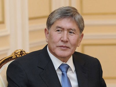 Atambayev Bakıya gəlir