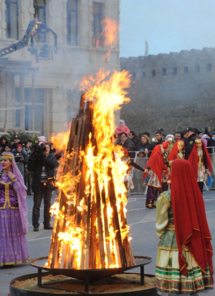 Bakıda atəşfəşanlıq oldu