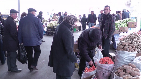 Nazirlik: Alıcılar yarmarkalardan şikayət edib