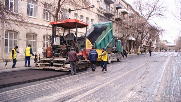 Sürücülərə şad xəbər: Bakıdakı bütün bağlı yollar 2-3 günə açılacaq