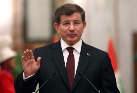 Davudoğlu: “Ermənilərə boyun əymərik”