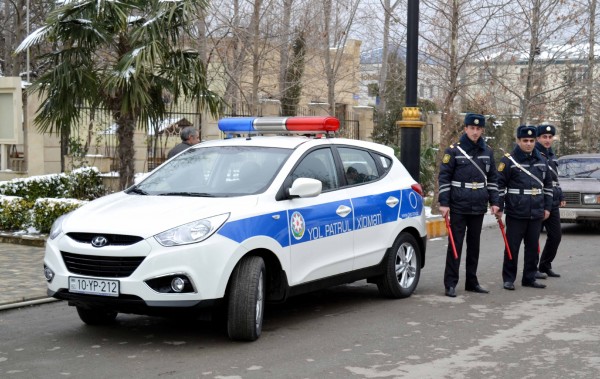 Bakı yol polisindən “SOS“ siqnalı