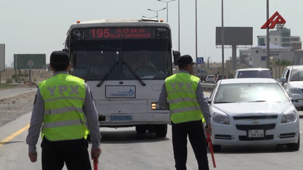 Bakıya buraxılmayan maşınları üçün dayanacaqlardan VİDEO -REPORTAJ