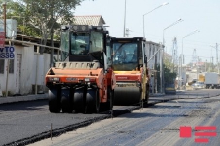 Azərbaycanda avtomobil yollarının yerləşdiyi torpaqlarla bağlı QƏRAR