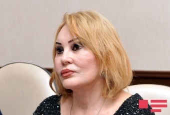 Prezident İlham Əliyev Amaliya Pənahovanı mükafatlandırdı