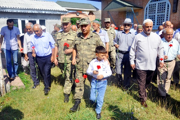 Lənkəranda şəhid İqbal Əhmədovun xatirəsi anılıb