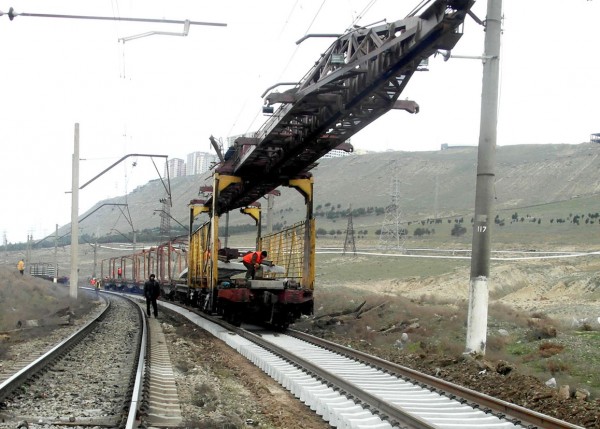 Bakı-Xırdalan-Sumqayıt dəmir yolunun 52 km-i əsaslı təımir olunub