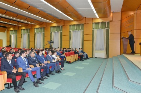 Yeni işə qəbul edilən vergi xidməti əməkdaşları ilə görüş olub