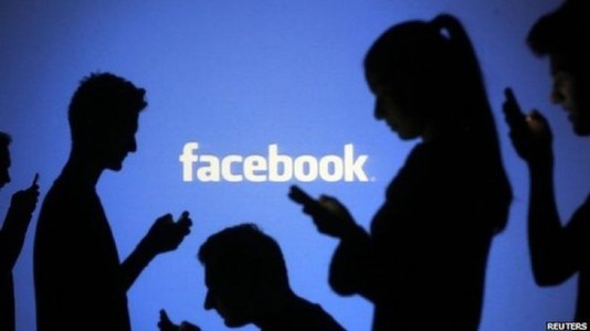 Dünyanın internet istifadəçilərinin yarısından çoxu “Facebook”a qoşulur