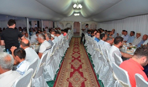 Qaradağ rayonunda iftar süfrəsi açıldı