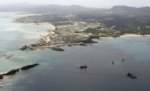 Yaponiya hökuməti Okinavadakı ABŞ hərbi bazasının köçürülməsini bir ay təxirə salıb