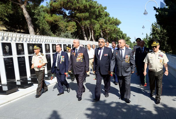 Əfqanıstan müharibəsi veteranları CƏBHƏDƏ