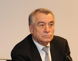 Dünyada müşayiət olunan  maliyyə böhranı siyasi amillərlə bağlıdır