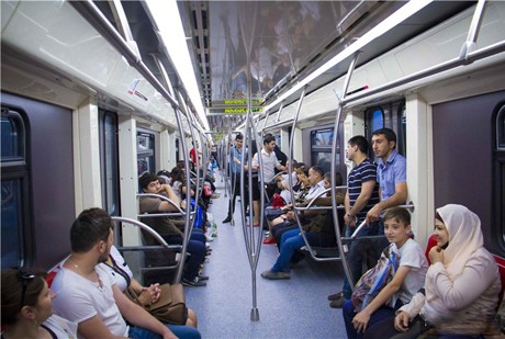 Bakı metrosunda sıxlığın qarşısı belə alınacaq