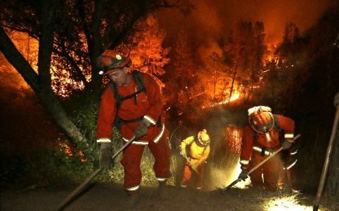 Meşə yanğınları zamanı 400 ev külə döndü