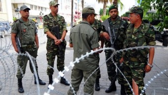 Tunisdə hərbçilərlə silahlılar arasında atışma: 2 ölü, 4 yaralı