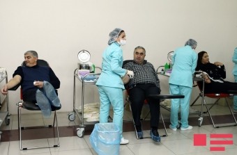 Aşura günü ilə bağlı 4000-dən çox insan qan verdi