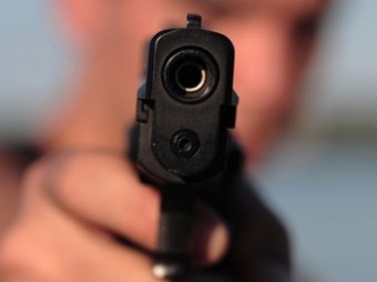 Bakıda polisləri atəşə tutdular: 1 yaralı - YENİLƏNİB