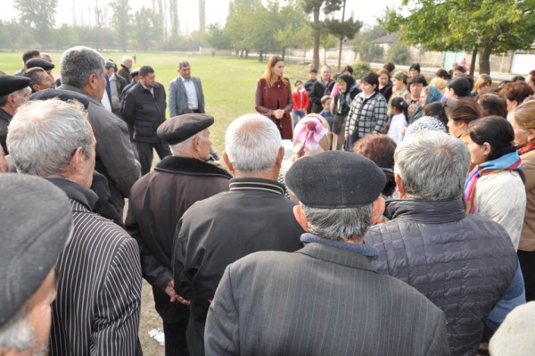Qənirə Paşayeva: Ali Baş Komandanın ətrafında sıx birləşməliyik