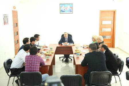 Parlament jurnalistləri Azay Quliyevin seçki qərargahında olublar