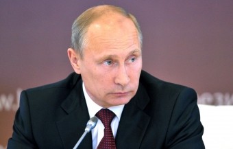 Putin: “Silah bazarında rəqabət kəskinləşib“