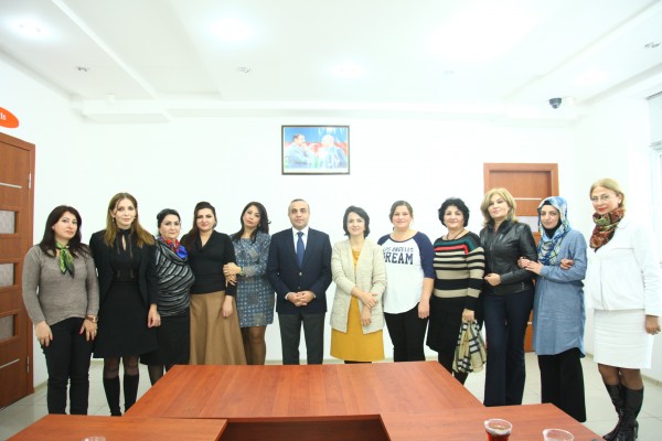 Qadın jurnalistlər Azay Quliyevin seçki qərargahında olub