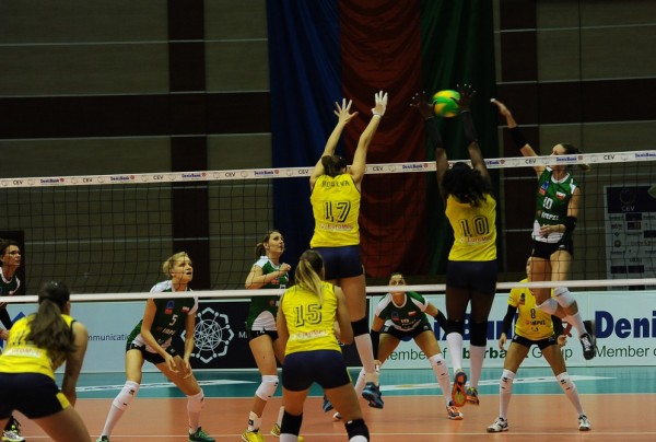 Bakının “Telekom” voleybol komandası Çempionlar Liqasında ilk oyununu keçirib