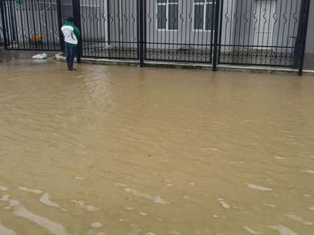 “Xəzər Lənkəran”ın stadionunu su basdı
