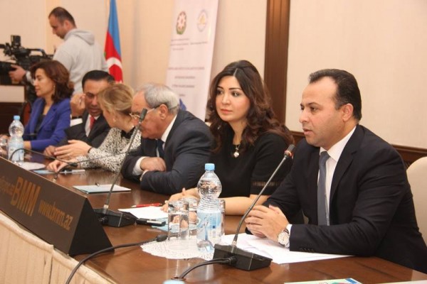 Qadınların nüfuz və səlahiyyətləri müzakirə edildi