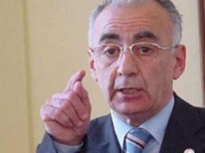 Abutalıbov tapşırıq verdi: xarici dildə olan reklamlar sökülür