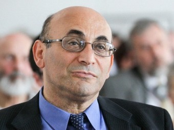 Arif Yunus məhkəmə zalından azadlığa buraxıldı
