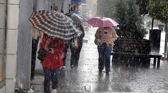 Sabah çətirsiz evdən çıxmayın