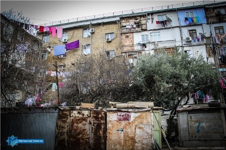 “Qaçqınlar məhəlləsi“nin sakini: “Balalarım evdə soyuqdan üşüyür“ - FOTOLAR