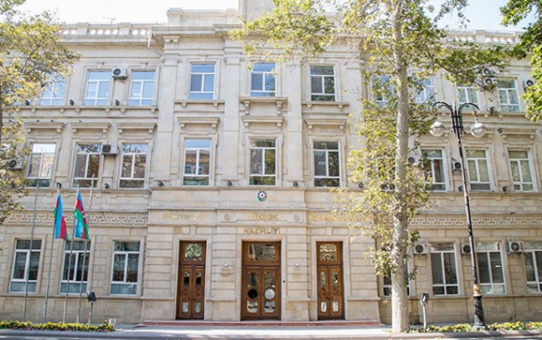 Azərbaycanda rabitə aylığı başlayır