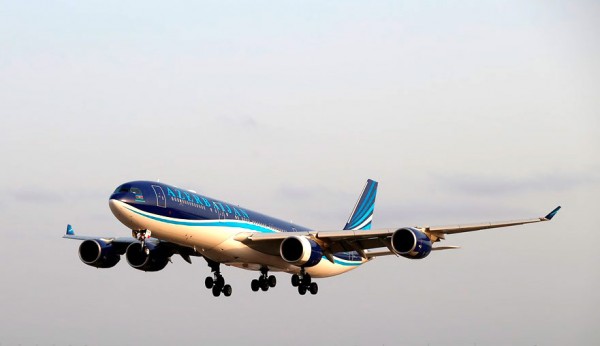 AZAL Dubaya loukost reyslərin dayandırılması səbəbini açıqladı