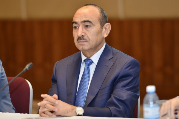 Əli Həsənov: “İlham Əliyev ölkə gəncliyi mühitinə yeni əhval-ruhiyyə gətirdi”