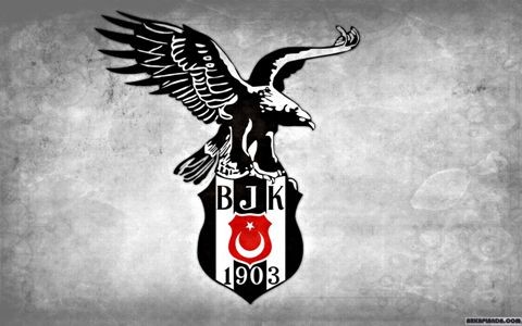 Rusiyalı fanatlar “Beşiktaş”la oyunda Türkiyəni hədələdi