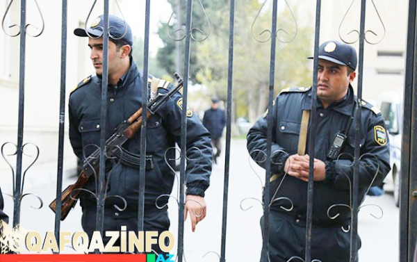 Yaralıların olduğu xəstəxananı polislər qoruyur