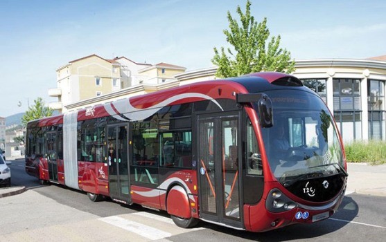 “Bakubus” sərnişinlərinin nəzərinə - Bu düyməni basmayın