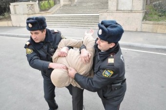 Polis Gəncədə “Müsəlman Birliyi” adlı hərəkatın üzvlərinə qarşı əməliyyat keçirib