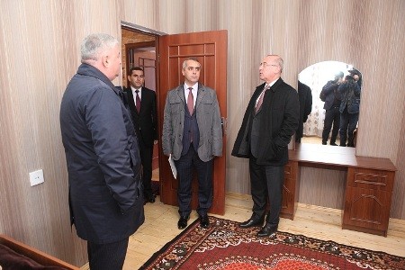 Müharibə əlilləri və şəhid ailələrinə yeni evlər verilib -FOTOLAR