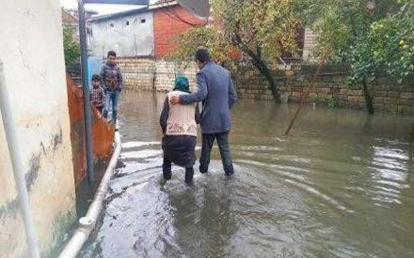 Güclü yağış Lənkəranda yenidən fəsadlar törətdi