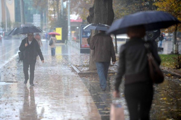 Bakıda yağışlı hava şəraiti davam edəcək