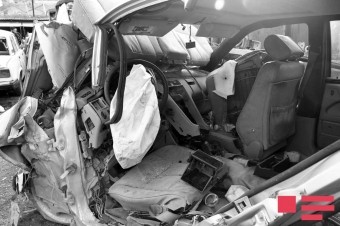 Hacıqabulda mikroavtobus aşdı: ölü və yaralılar var