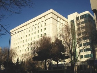 Azərbaycanda işləyən əcnəbilərin sayı artıb