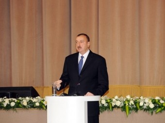 Çində İlham Əliyevə “Tarix üzrə fəxri professor” diplomu verilib