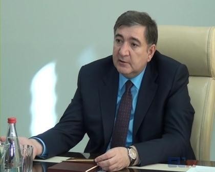 Nazir Yevlaxa gedir
