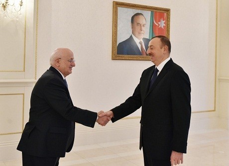 İlham Əliyev İsmayıl Qəhrəmanla görüşdü